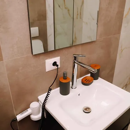 Altamar Luxury & Penthouse * Golem (Tirana)